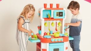 Pilih Mainan Edukatif Untuk Si Kecil di tempat di Momen Liburan Akhir Tahun, Bunda Perhatikan 13 Fungsi Hal ini adalah Yuk